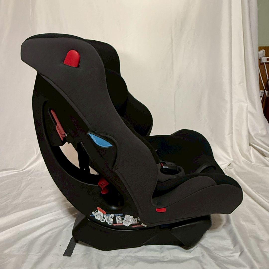 Combi コンビ ウィゴーロングHI チャイルドシート