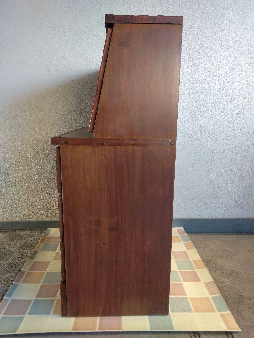 チェスト付きライティングビューロー