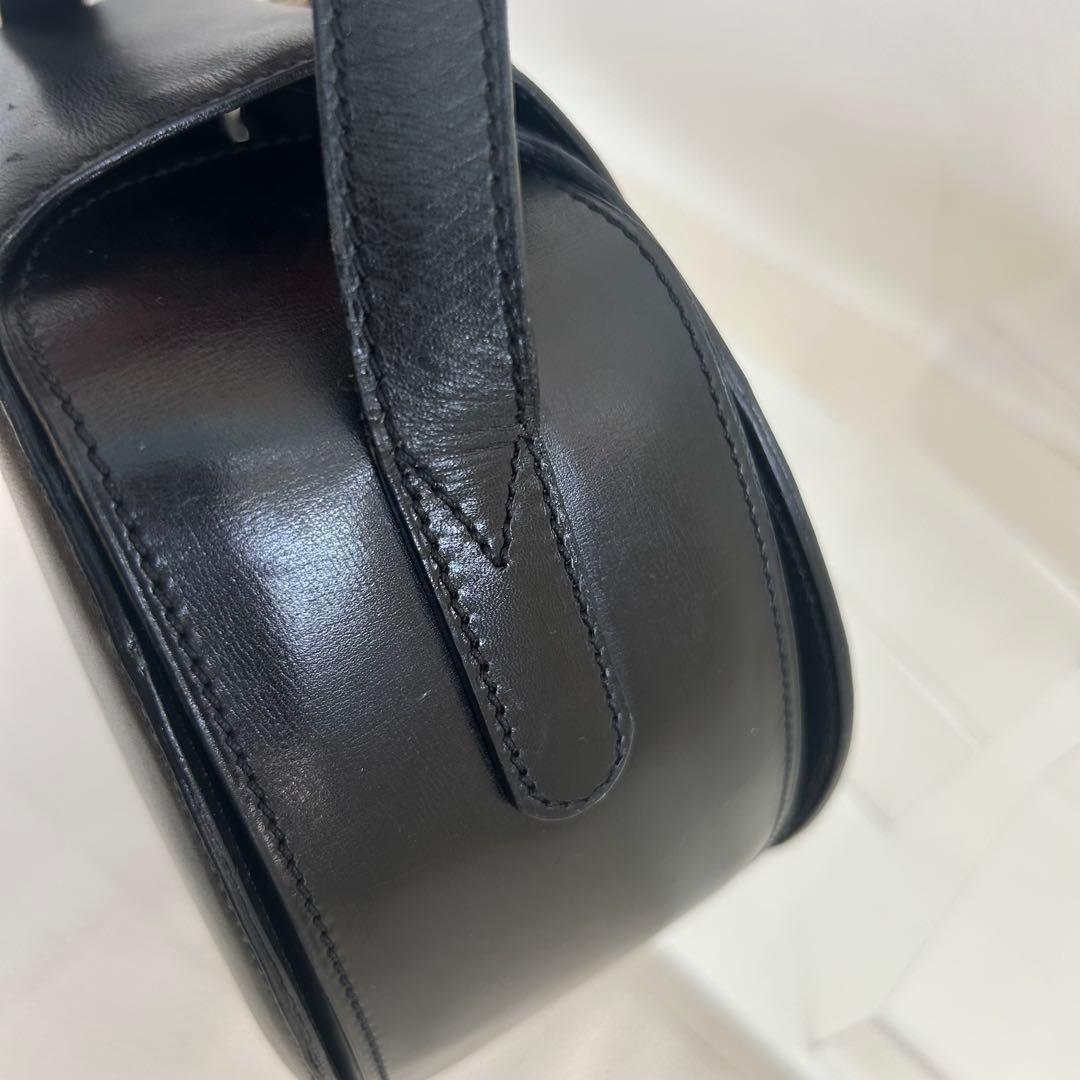 CELINE ブラックレザー ショルダーバッグ スター金具ゴールド