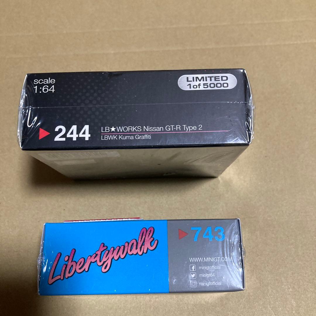 MINI GT LB☆WORKS 244と MINI GT 743のセット！