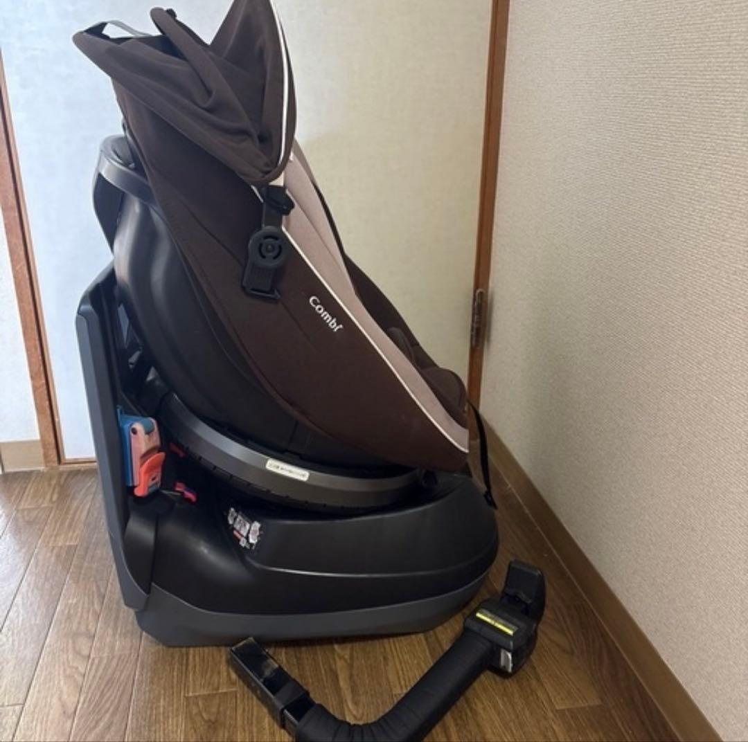 ⭐️combi チャイルドシート クルムーブシリーズ　360度回転　値段相談可