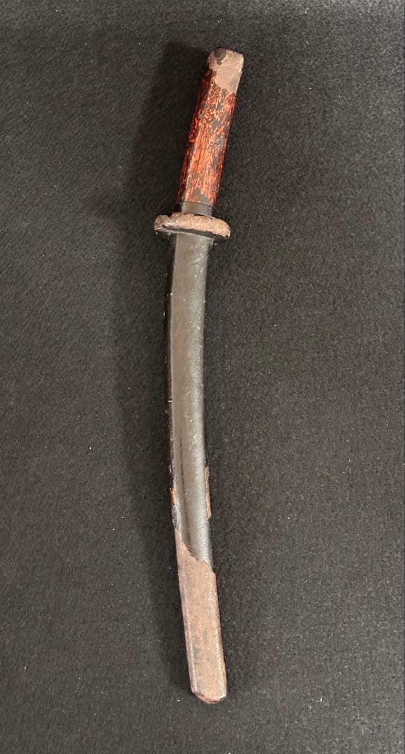 兜割 鉢割 全長約34㎝ 鍔 重さ約706ｇ 鉄地　十手 軍配 鎧 甲冑 武具