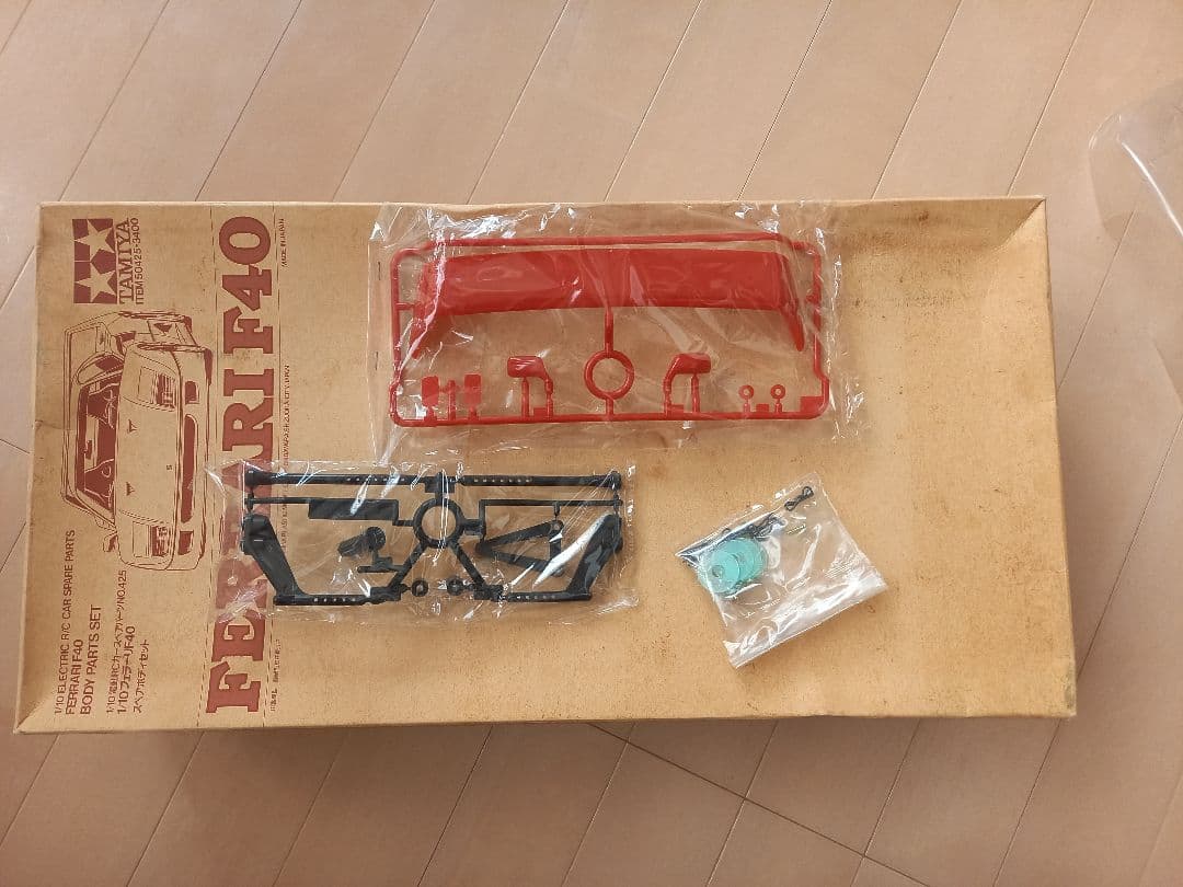 【未組立】タミヤ1/10ラジコン スペアボディ フェラーリf40