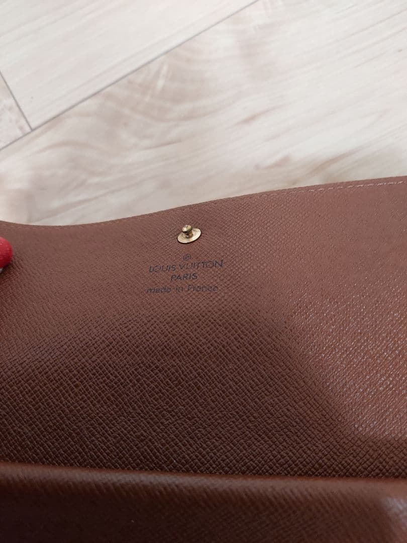 ルイヴィトン　長財布　三折り