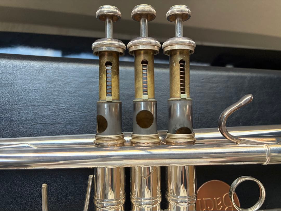 Bach トランペット（シルバーメッキ／ケース付）