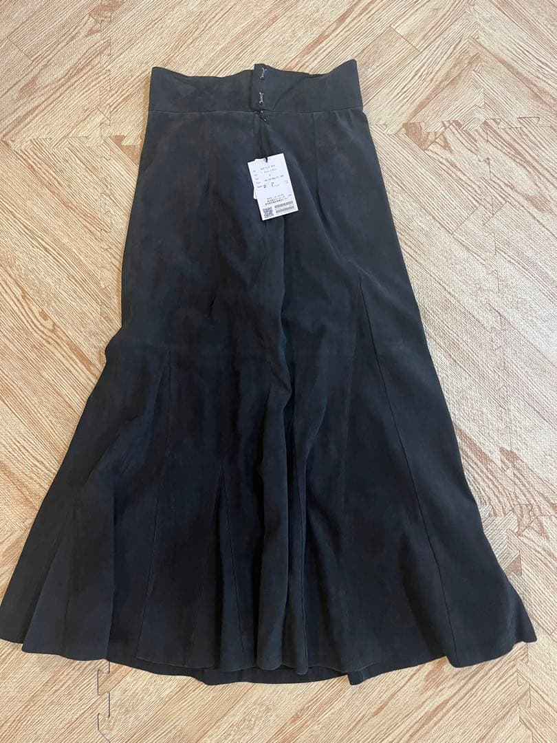 新品　サードマガジン シープストレッチレザーミディスカート