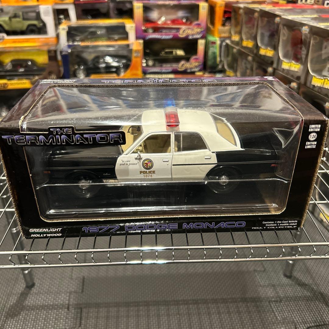 ターミネーター 1977 DODGE MONACO ミニカー