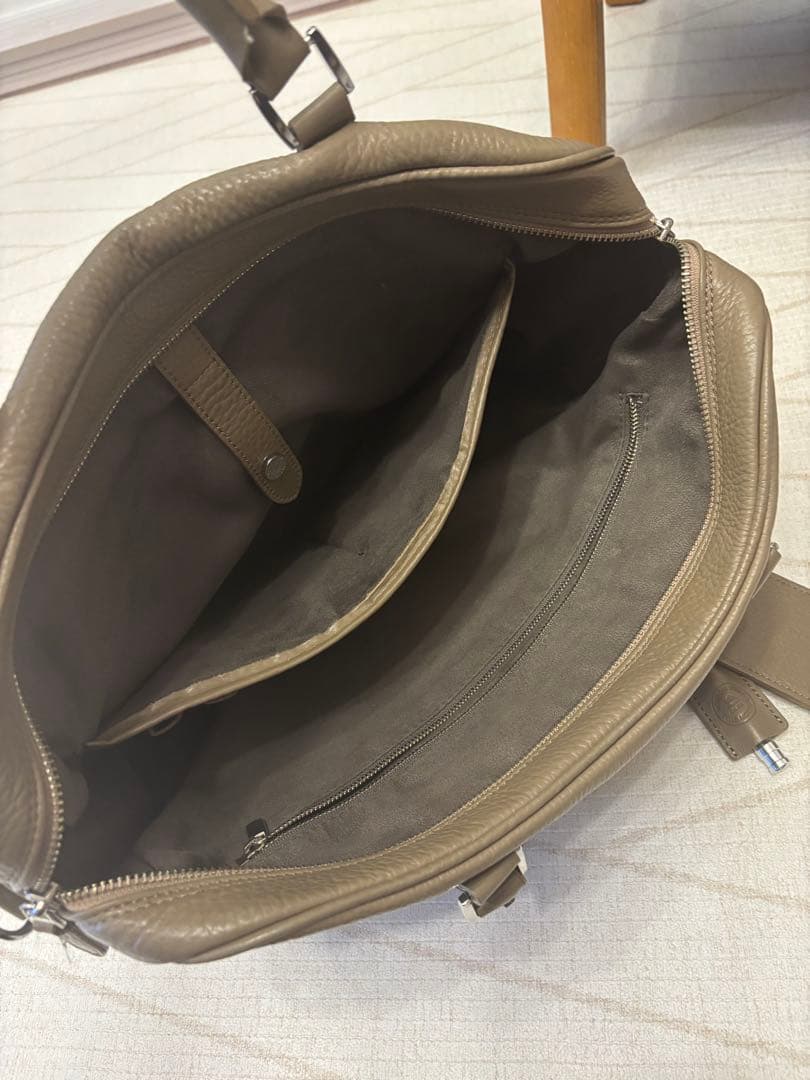 【定価63,800円】ペッレモルビダブリーフバッグ1室タイプ