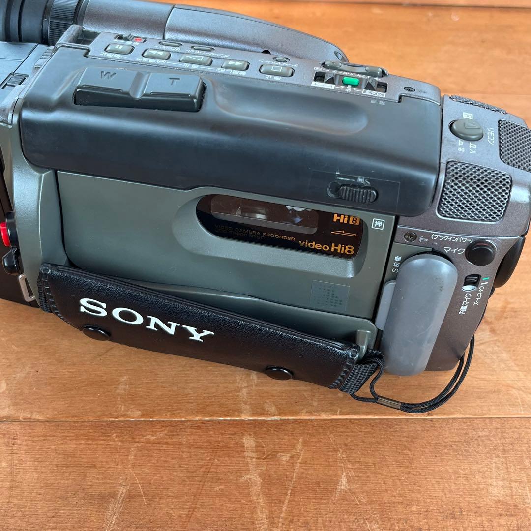 Sony Hi8ビデオカメラCCD-TR900 通電確認済み