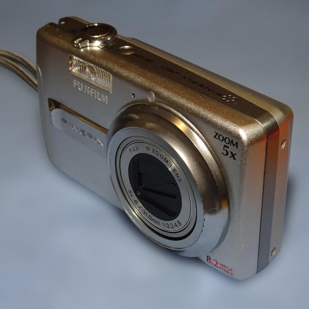 フジフイルム FinePix j50 8.2MP コンパクトデジタルカメラ