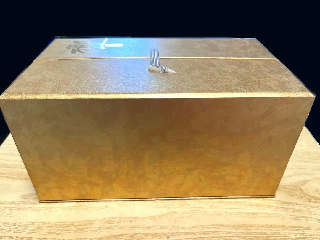 超希少‼︎サントリーウイスキー 響30年 金色の観音開きの空き箱