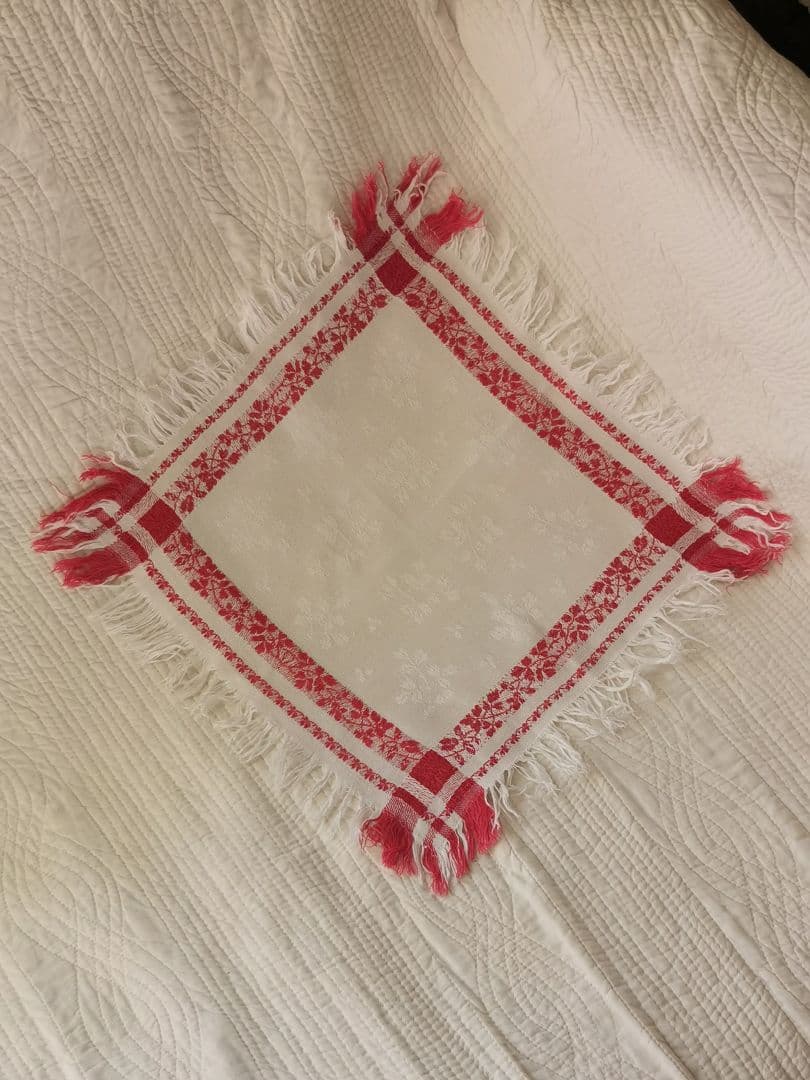 アンティーク フランス ダマスク織レッドリネンクロス 三つ葉のリーフ