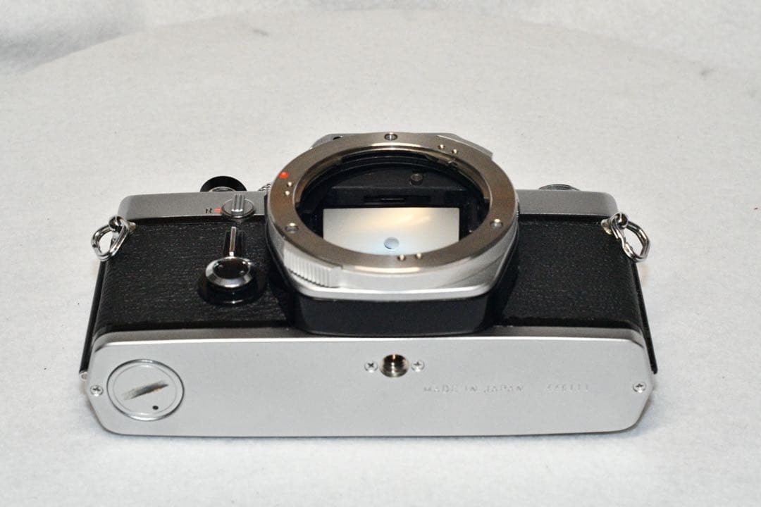 お値引き《動作品》OLYMPUS OM-1+標準レンズ付き a402