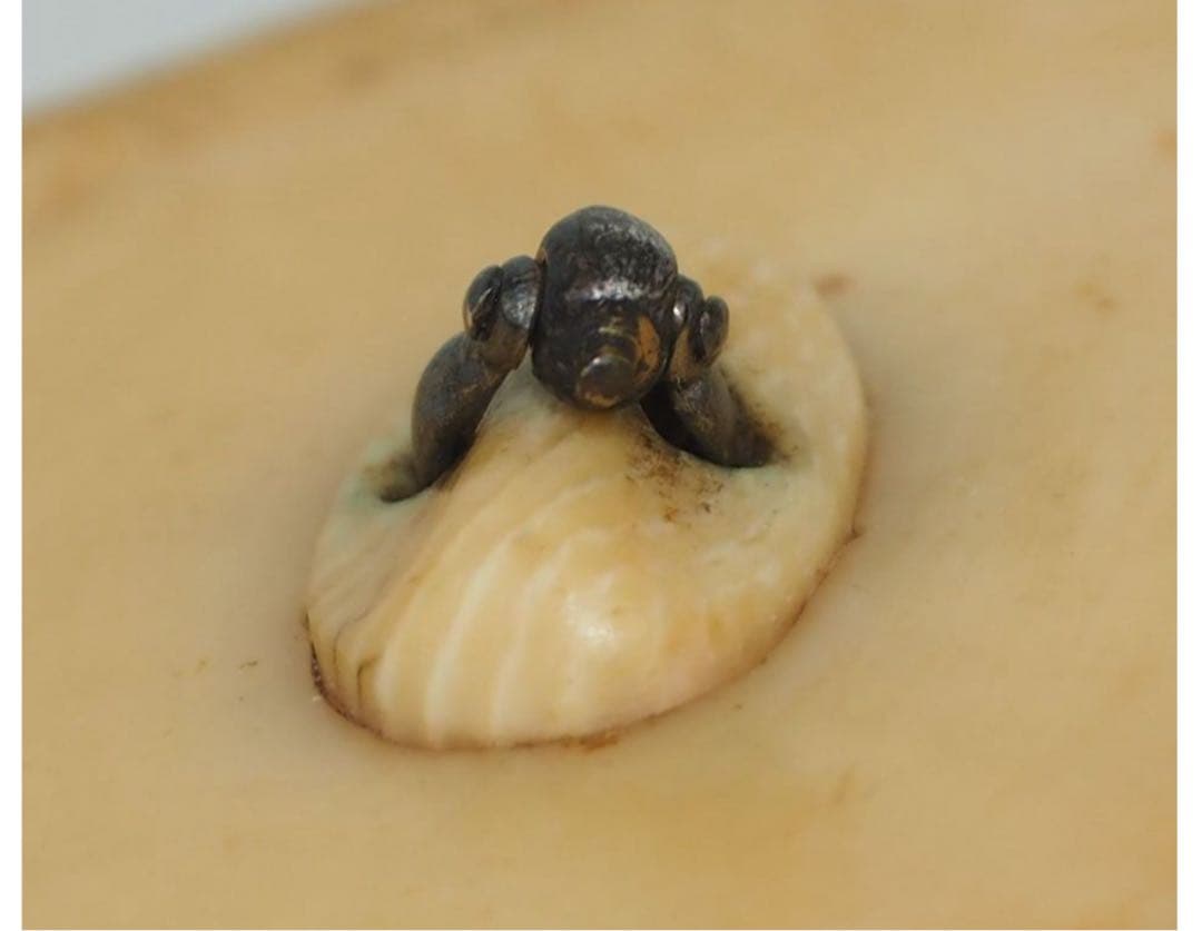 送料無料 時代物 一角提げ物 根付 饅頭 29g - メルカリ