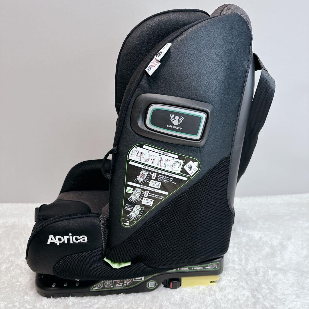 Aprica　アップリカ　フォームフィット　360°　セーフティ　ISOFIX