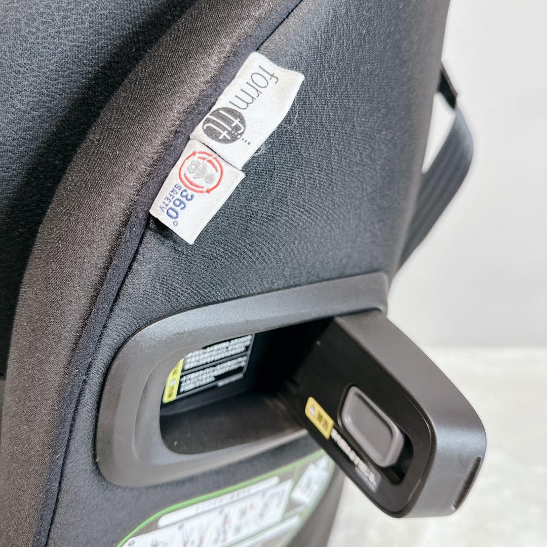 Aprica　アップリカ　フォームフィット　360°　セーフティ　ISOFIX