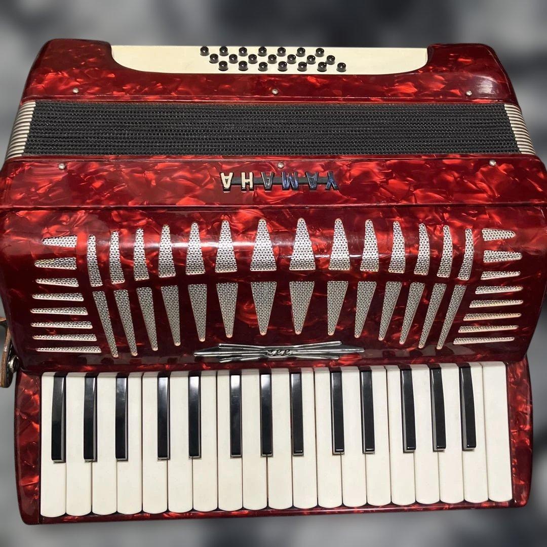 YAMAHA アコーディオン 赤 ケース付き｜☆美品☆YAMAHA アコーディオン