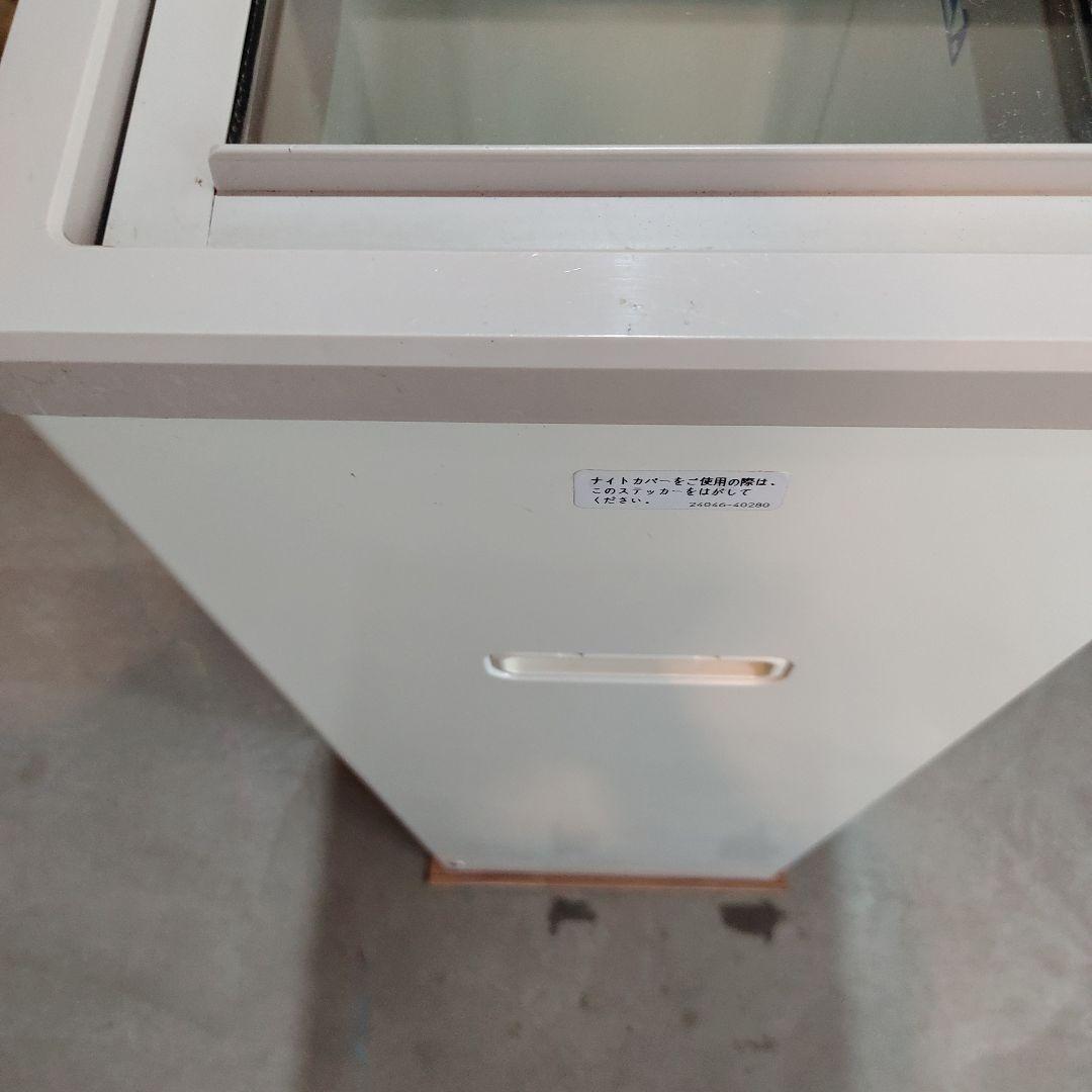 コンパクト　冷凍庫　サンデン　ホワイト