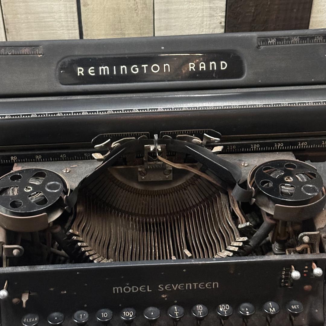 新 デザインホビー・楽器・アート - Remington Rand タイプライター