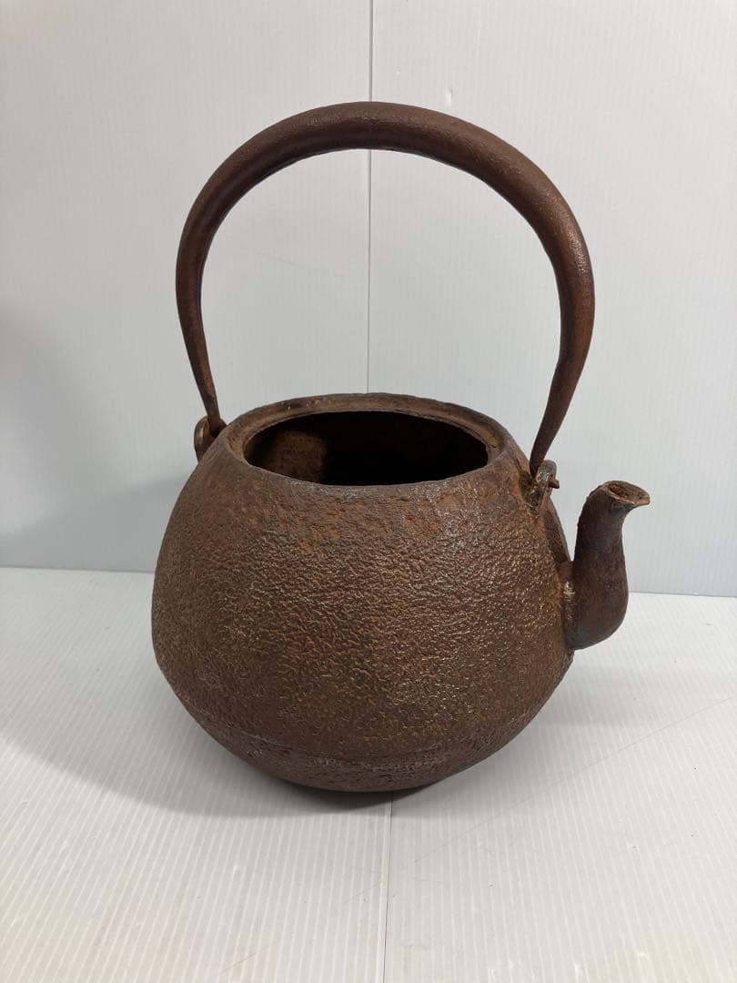 A【鉄瓶 / 薬缶/急須】工芸品 囲炉裏 金属工芸 アンティーク