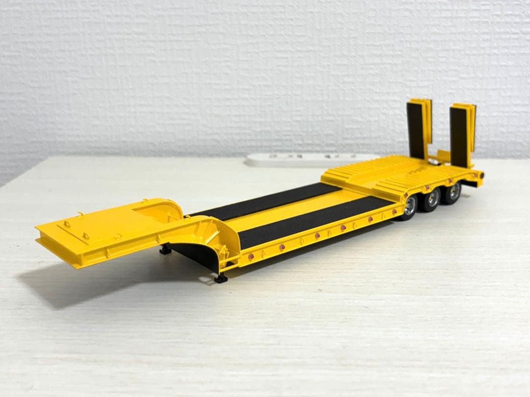 Dodge　1/50 3軸低床トレーラー自動あゆみ付　重機 建機 Dodge 1/50 3軸低床トレーラー自動あゆみ付 重機 建機 Dodge 1/