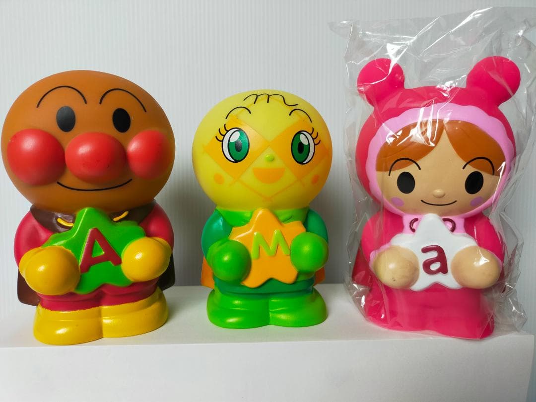 SHINKIN BANK アンパンマンキャラクター貯金箱7個