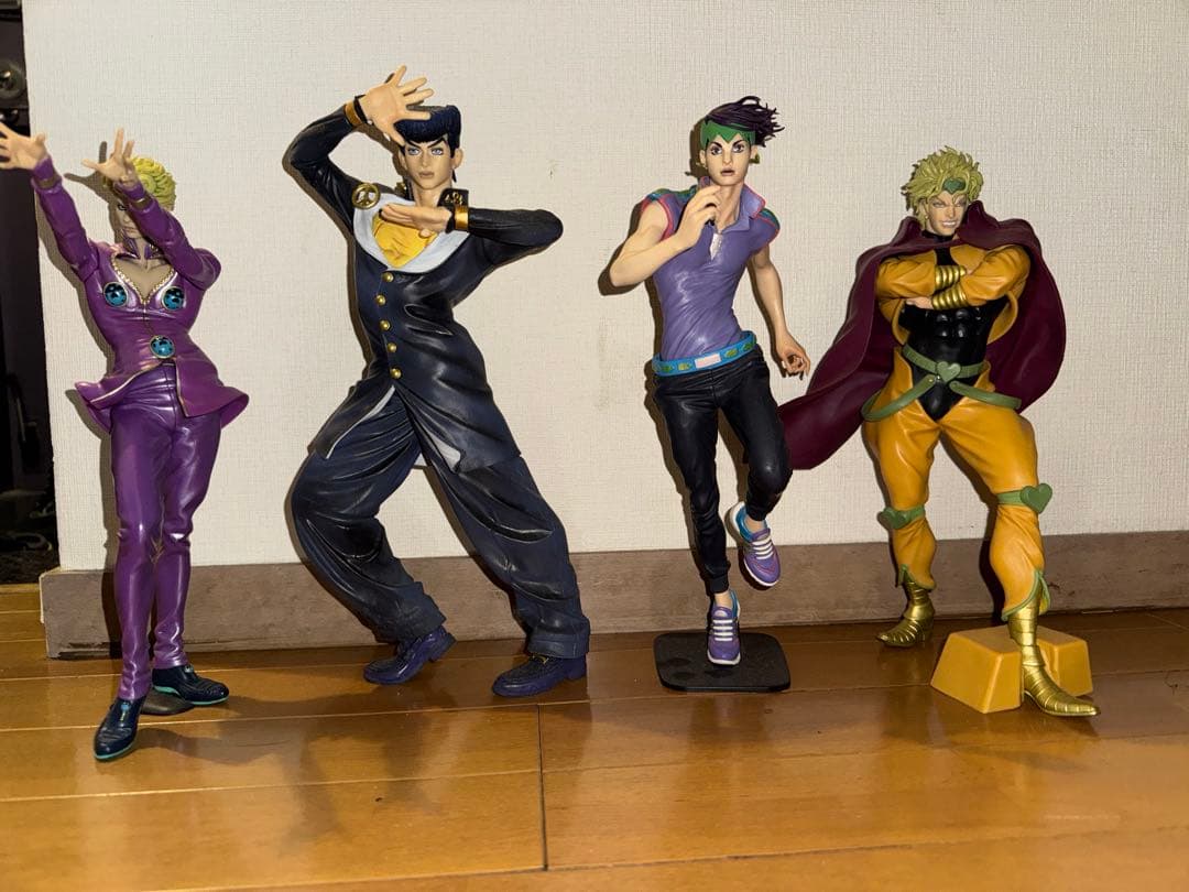 ジョジョの奇妙な冒険 フィギュア 4体セット