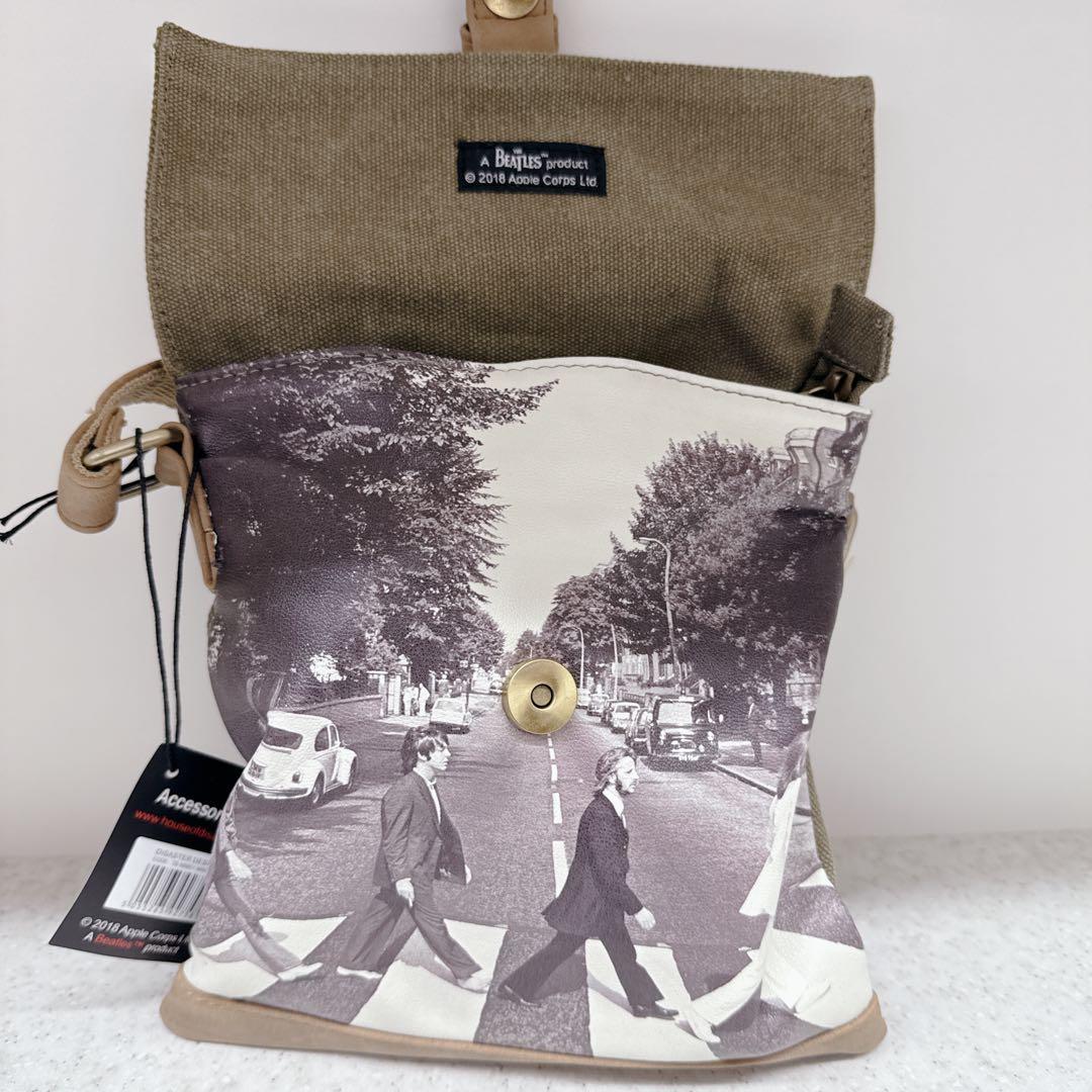 THE BEATLES ビートルズ (来日 60周年 ) サコッシュ - メルカリ