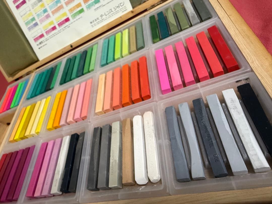 ヌーベルカレーパステル150色