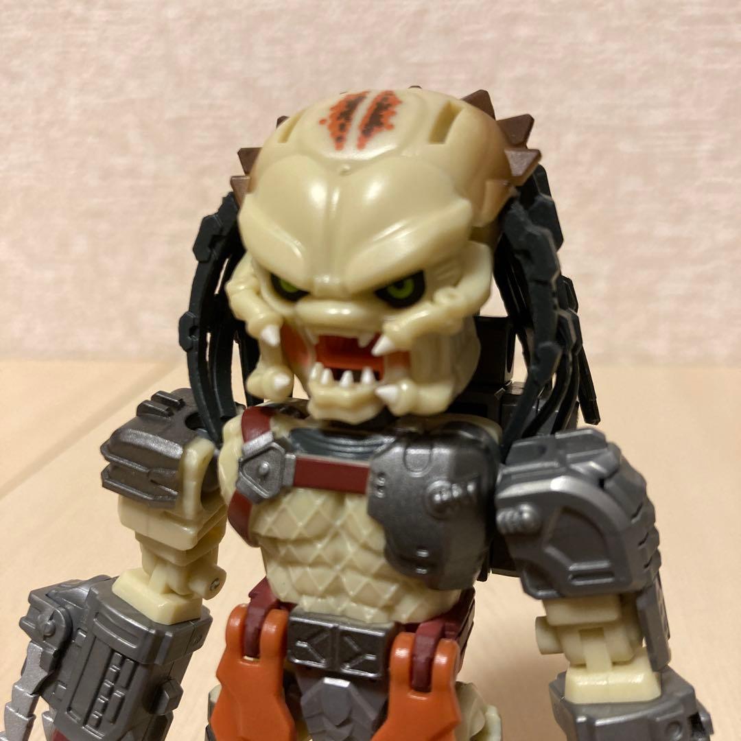 MEGA BOX プレデター