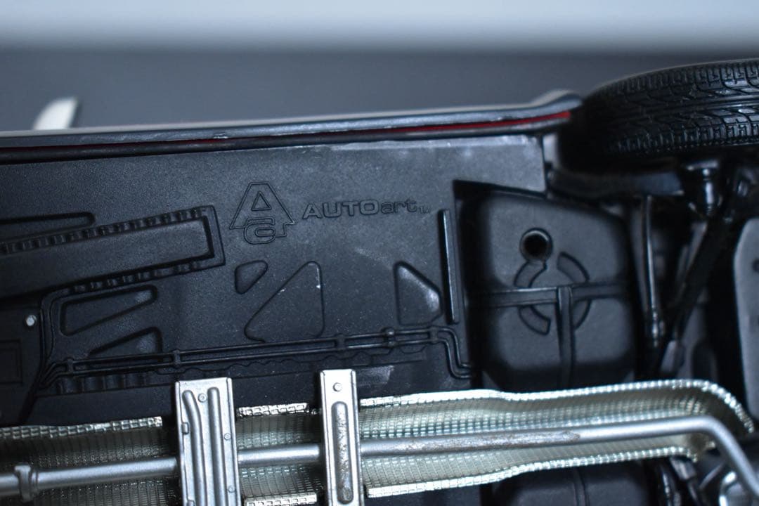 [絶版] 1/18 オートアート ミニクーパー ミニカー エンジン再現