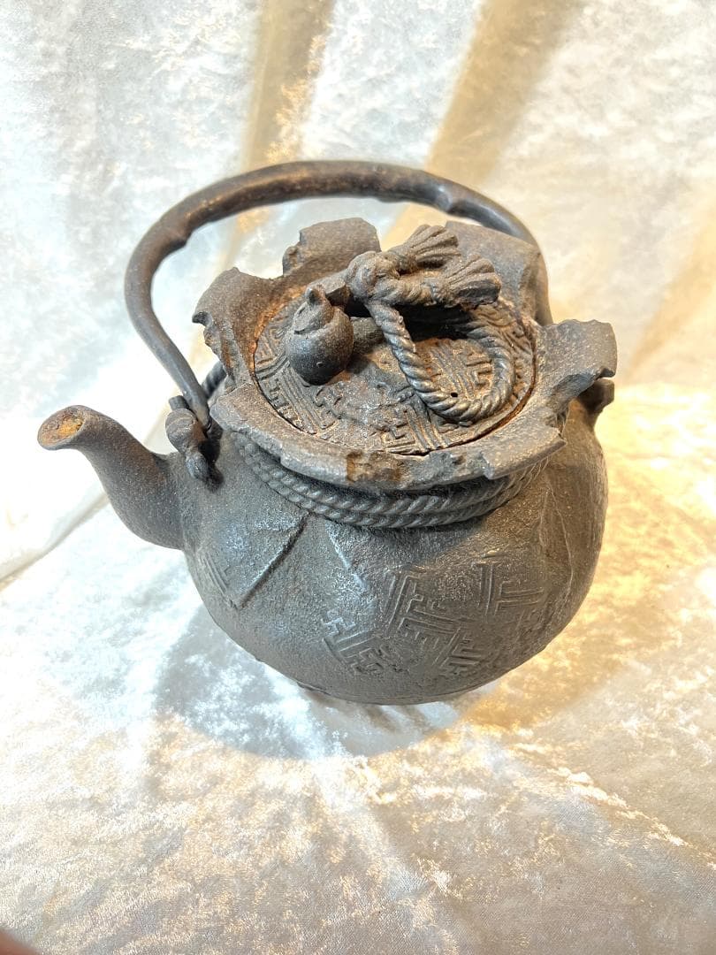 楽天市場】南部鉄瓶 竹の通販 南部鉄瓶 竹図 鉄瓶