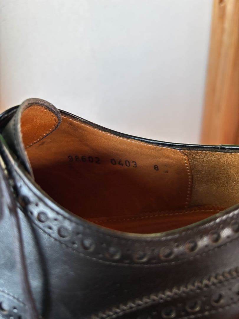 ジャランスリワヤ　ウイングチップ