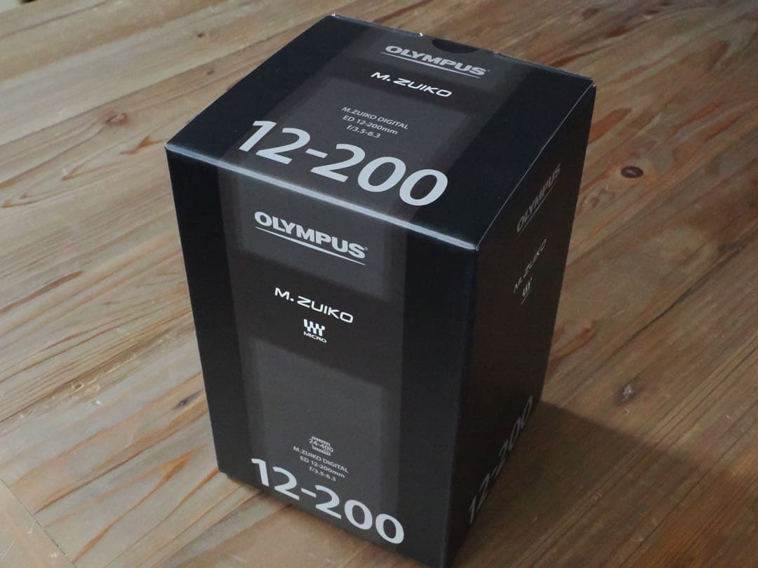 OLYMPUS M.ZUIKO 12-200mm f3.5-6.3 ズームレンズ