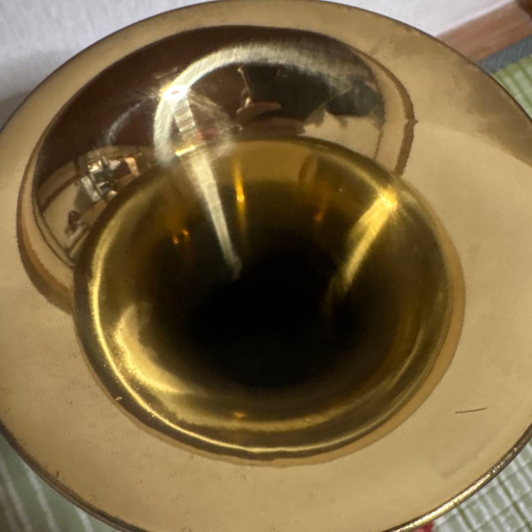 ビューグル　軍隊ラッパ　信号ラッパ　管楽器　ミリタリー　レトロ　アンティーク