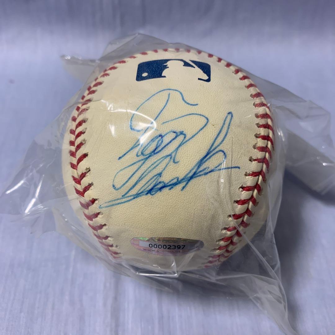 ジ*ル様 2010 WORLD STARS サイン入り野球 タイガーマスク 初代