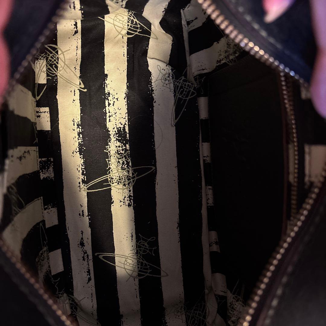 【極美品】ヴィヴィアン ウエストウッド　ヤスミン　黒のショルダーバッグ