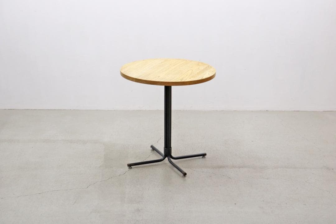 クラッシュゲート バインド タモ無垢材 ラウンド カフェテーブル アイアン