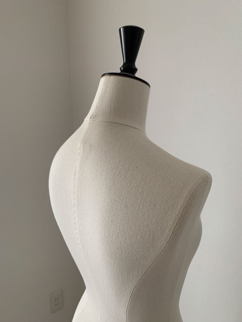 七彩 N-VALUE 女性用トルソー 布製 ブラックスタンド NANASAI - メルカリ