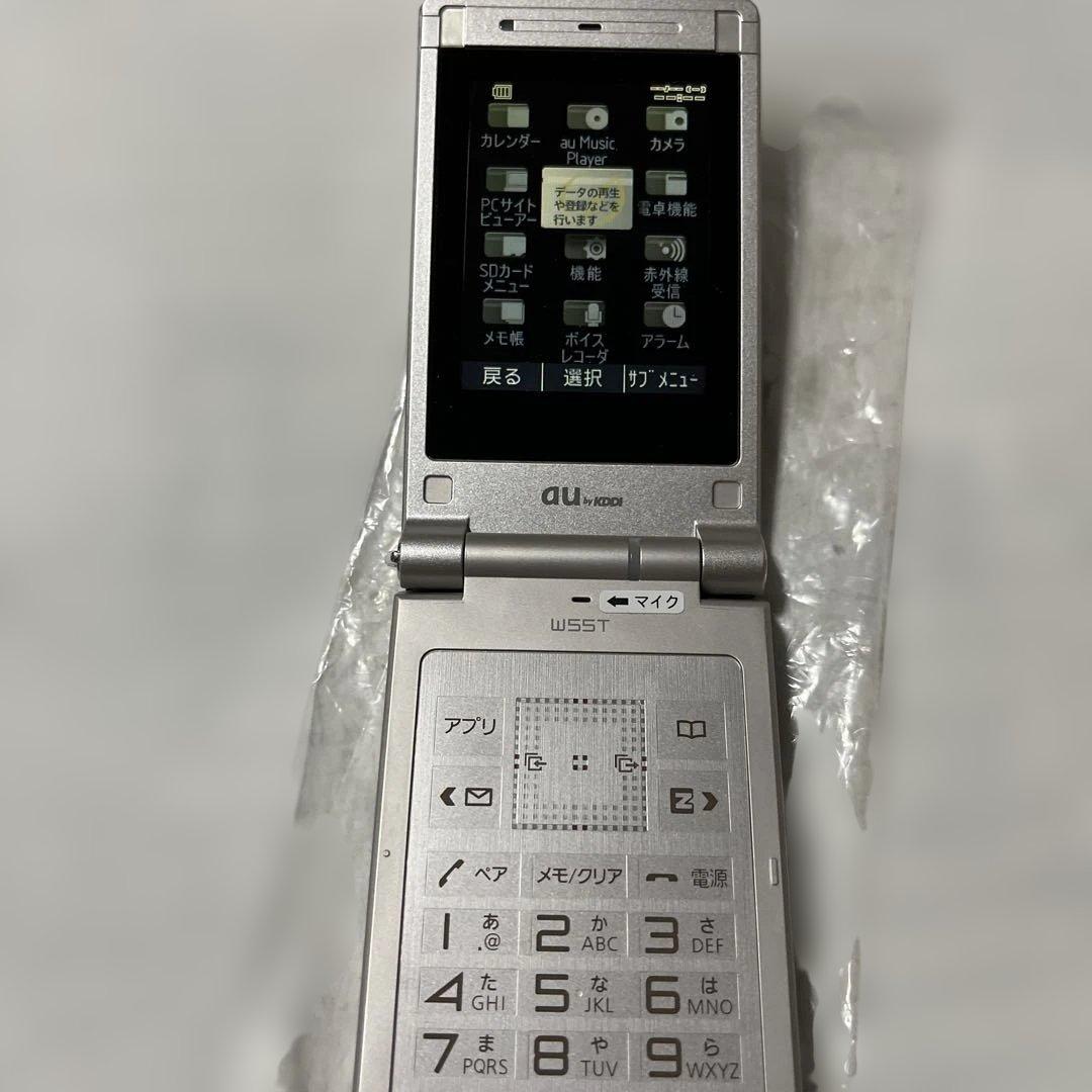 お値下げ TOSHIBA au W55T シルバー折りたたみ式携帯電話 - メルカリ