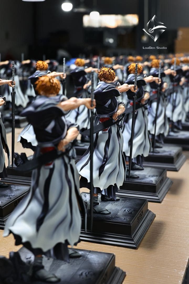 ブリーチBLEACH　千年血戦篇　黒崎一護　ガレージキッド　フィギュア　完成品