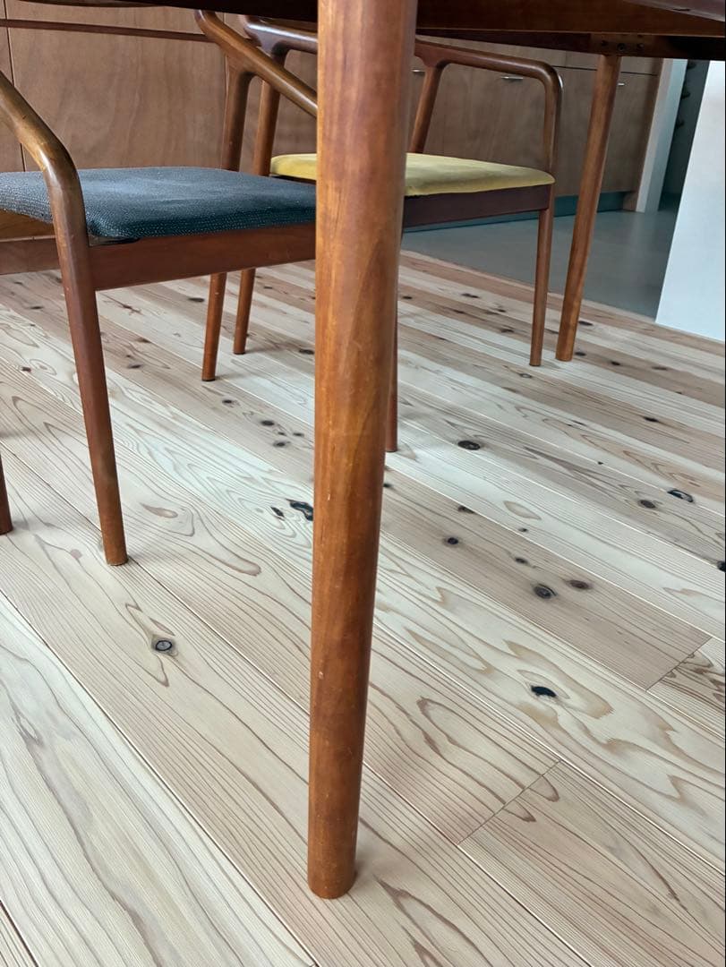 ＊リョウ＊　宮崎椅子製作所 MMテーブル ブラックチェリー 無垢材