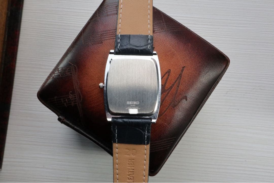 SEIKO tank トノー型 ブルー文字盤 稼動品