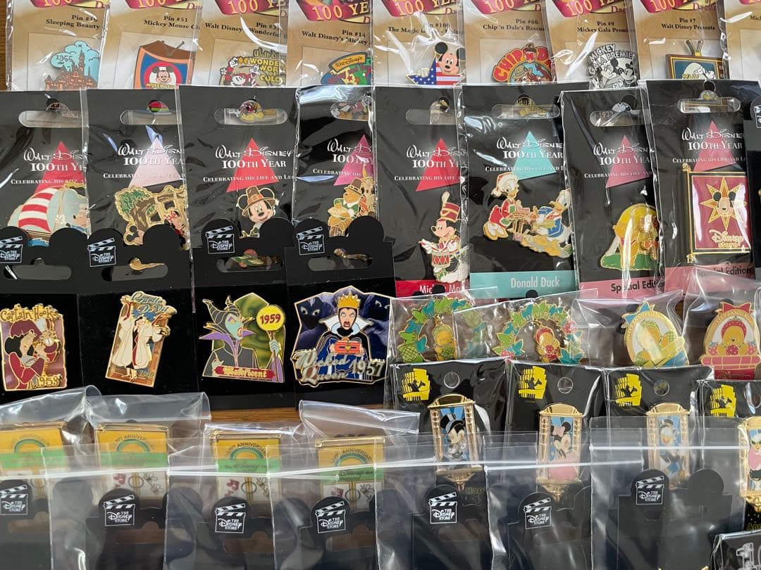 ディズニー　ピンバッジ セット　約150個