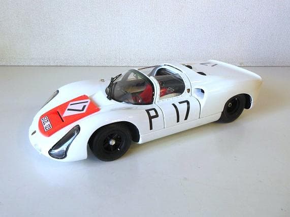 特価 exoto (1/18) ポルシェ 910 #17