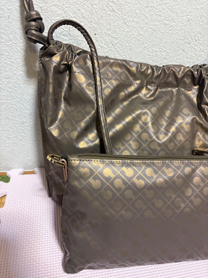 mitsurinさま用 ゲラルディーニ☆ソフティ☆ショルダーバッグ☆ポーチ付き