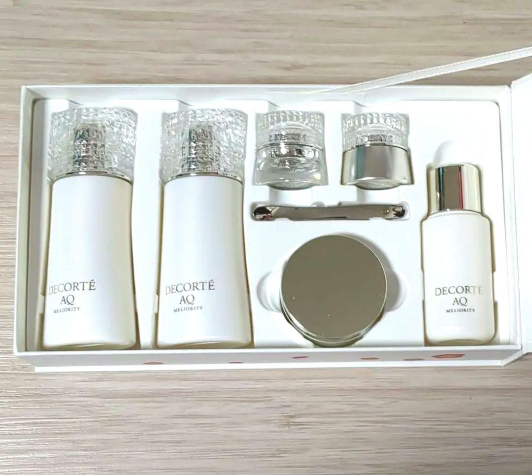 コスメデコルテ AQ ミリオリティ ラグジュリアスコフレ