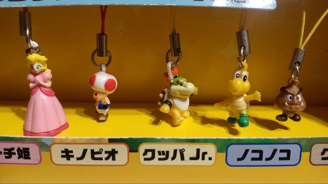三菱uni店頭用非売品☆スーパーマリオミニフィギュアストラップ8種セット