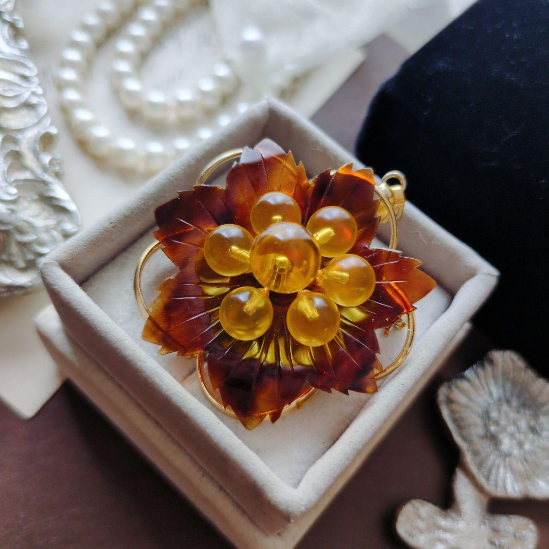 本鼈甲 ラクト珠 べっ甲細工 フラワー ブローチ ペンダント ゴールド