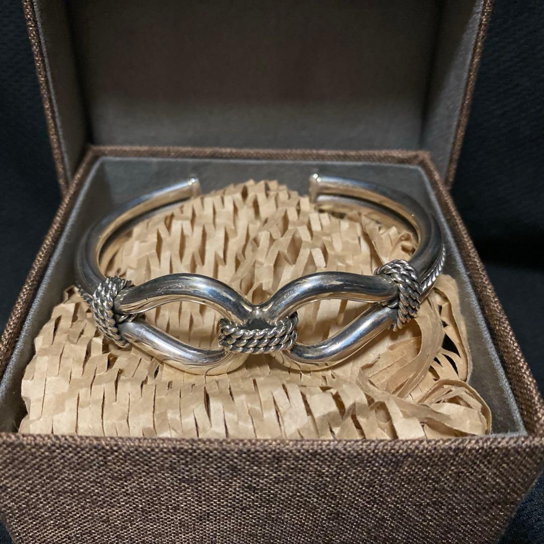 サンタナ『希少5mmワイヤー』ホースウィスパラー バングル